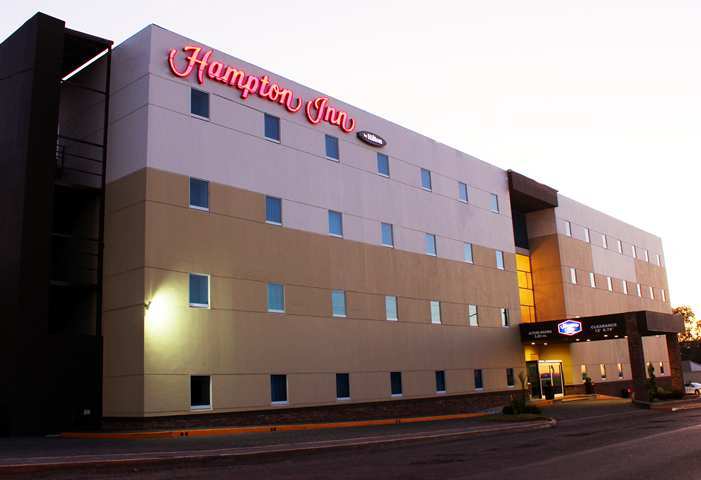 Готель Hampton By Hilton Сан-Хуан-дель-Ріо Екстер'єр фото